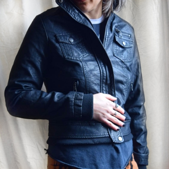 🖤5for30🖤 Moto Jacket - Picture 3 of 3